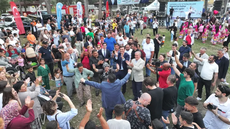 Başkan Zeyrek Hıdırellez coşkusuna ortak oldu