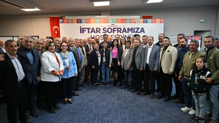 Başkan Zeyrek Muhtarlarla İftarda Buluştu