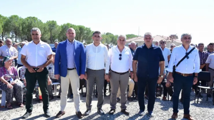 Büyükşehir'den Akhisar'a 15 Bin Meyve Kasası