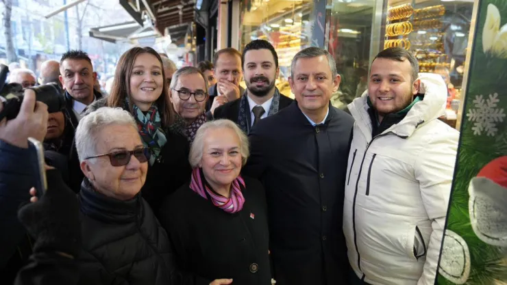 Chp Lideri Özel Ve Belediye Başkanı Durbay Çarşı Esnafıyla Buluştu