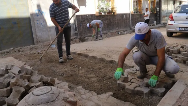 Fen İşleri Müdürlüğü Ekipleri Eş Zamanlı Çalışmalarına Devam Ediyor