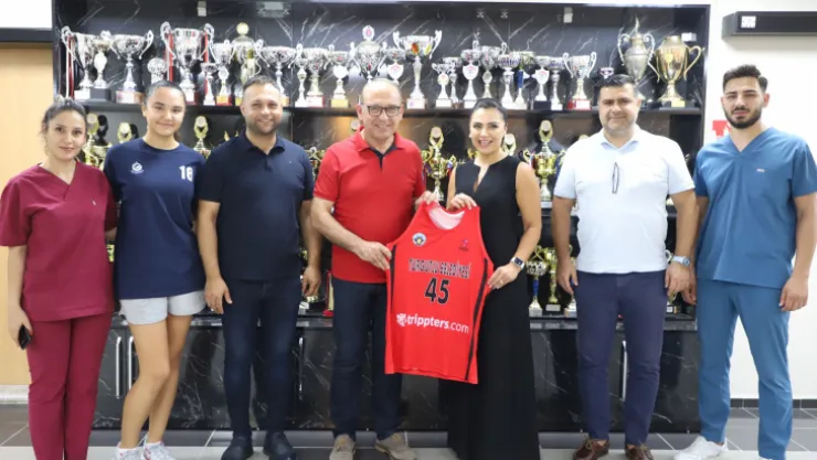 Kadın Basketbol Takımı'nın Sağlık Sponsoru Yeniden MOSB-MED Oldu