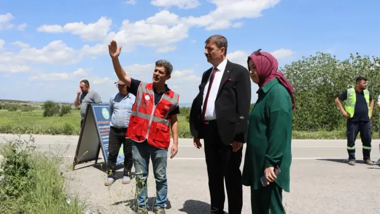 Kula Belediye Başkanı Dönmez, Burçakovası'ndaki MASKİ Çalışmalarını Yerinde İnceledi