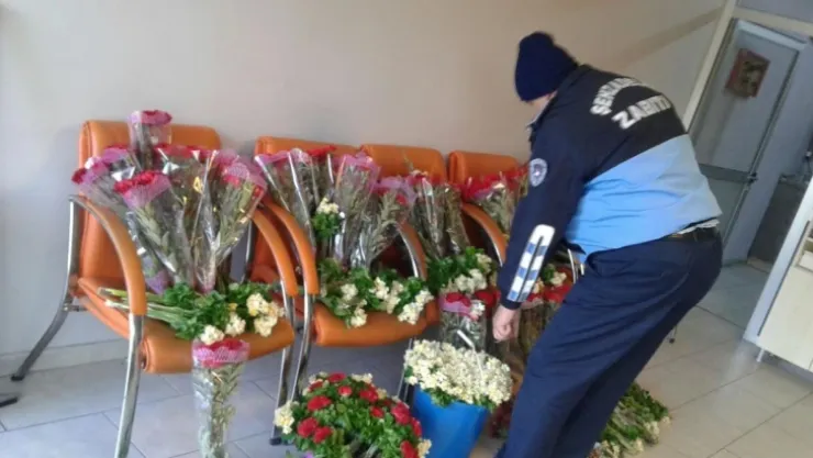 Zabıtalar seyyara geçit vermedi
