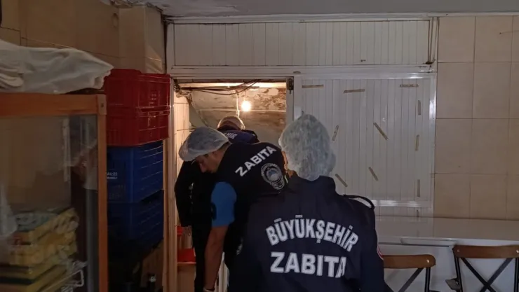 Manisa Büyükşehir Belediyesi'nden İl Genelinde Gıda Denetimi