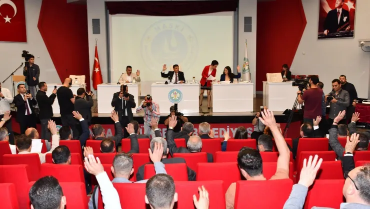 Manisa'da İlk 2 Ton Su 1 TL Oldu, Kartlı Sayaç Zorunluluğu Kalktı