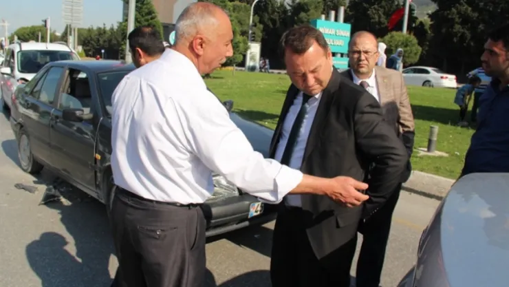 ZİNCİRLEME KAZA!4 ARAÇ BİRBİRİNE GİRDİ