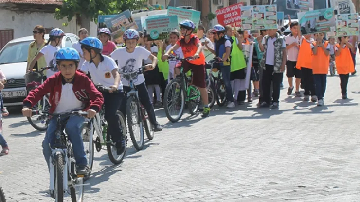 TURGUTLU'DA OBEZİTE'YE KARŞI PEDAL ÇEVİRDİLER