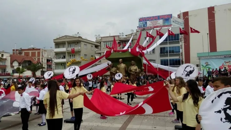 Turgutlu'da 23 Nisan Kutlamaları Başladı