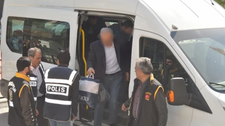 TURGUTLU'DA SANCAK OPERASYONU