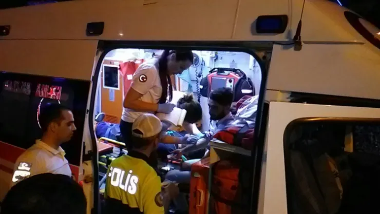 MANİSA'DA KAZA! 2'Sİ ÇOÇUK 7 YARALI