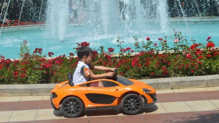 Turgutlu'da Parklar Doldu Taştı