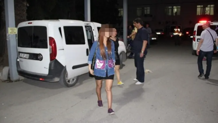 FUHUŞ İÇİN GELDİLER! AHLAK POLİSİNE TAKILDILAR