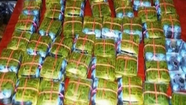 7 BİN ADET KAÇAK CİNSEL UYARICI HAP ELE GEÇİRİLDİ