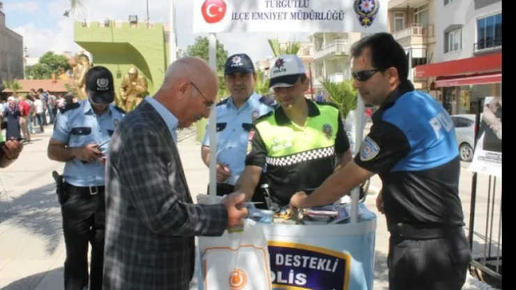 TURGUTLU TRAFİK KONUSUNDA BİLİNÇLENDİRİLİYOR