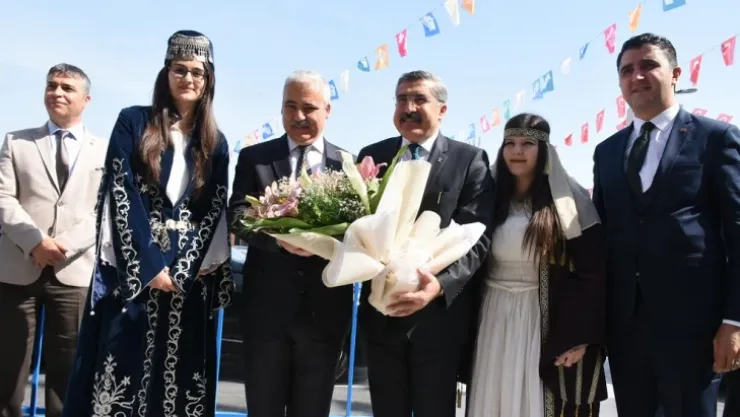 BAKAN YARDIMCISI HÜSEYİN YAYMAN VALİ GÜVENÇER'İ ZİYARET ETTİ