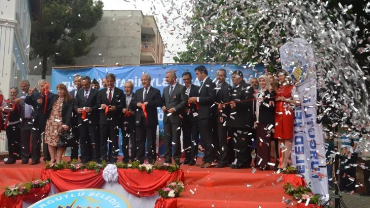 Turgutlu'da Kent Müzesi açıldı