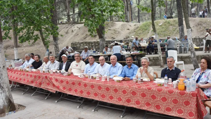 Manisa Malatyalılar Derneği'nden  geleneksel dayanışma pikniği