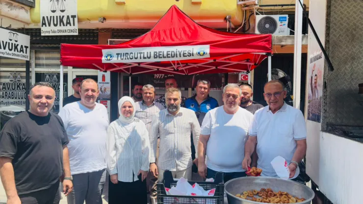 Merhum Başkan Ferdi Zeyrek'in Anısına Turgutlu'da Lokma Hayrı Düzenlendi