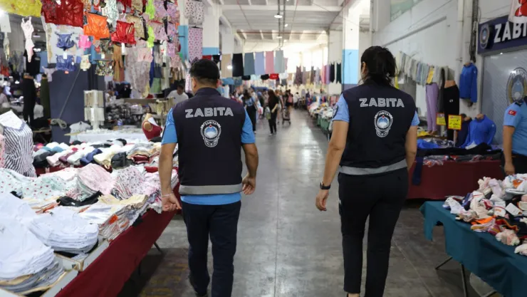 MİLLET ÇARŞISINDA TÜTÜN ÜRÜNLERİNİN ZARARLARINA DİKKAT ÇEKİLDİ