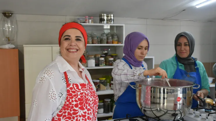 Mutlu Uzun: Yemek Tutkusundan Kadın İstihdamına Yolculuk! (Özel Haber)