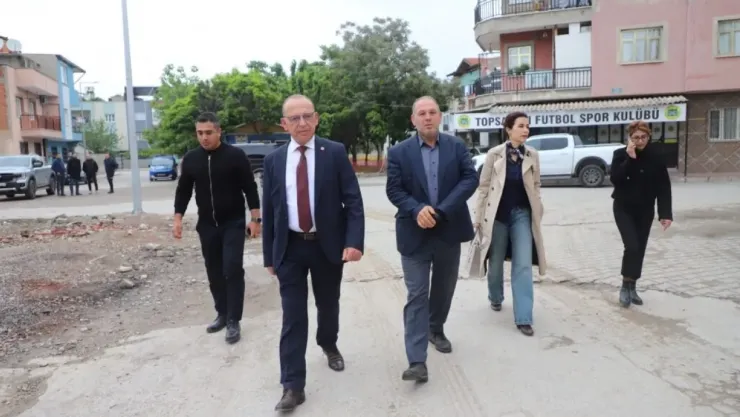 Saha Çıkarması Yapan Başkan Çetin Akın 'Mahallelerimizin sorunlarını birer birer çözüyoruz'