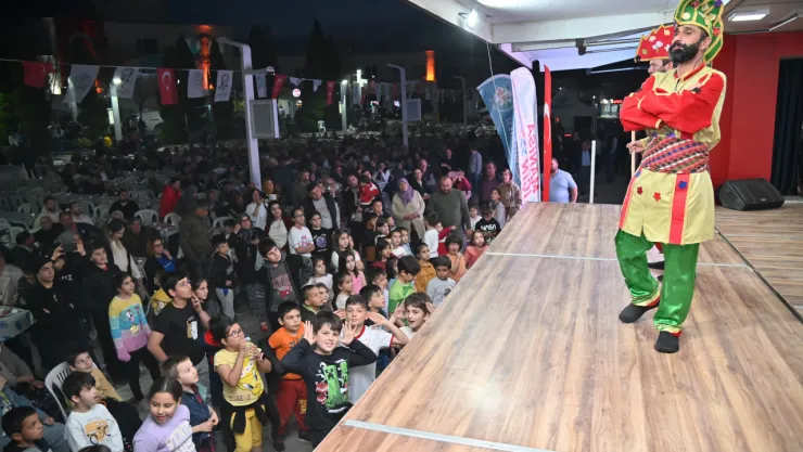 Selendi'de Ramazan'ın bereketi Büyükşehir'in iftar sofrasında paylaşıldı