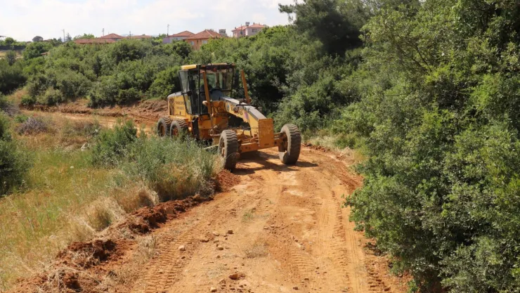 Turgutlu Belediyesinden 37 Kırsal Mahalleye Yol Desteği
