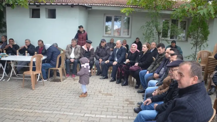 Turgutlu'da Ahmet Orhan'a yoğun ilgi