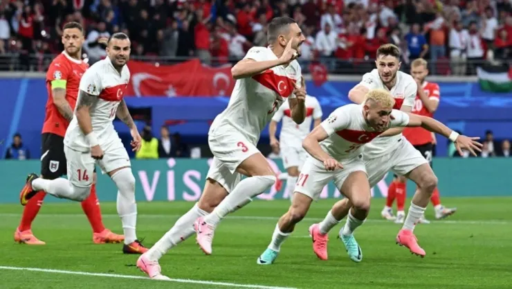 Türkiye EURO 2024'te çeyrek finalde: Rakip Hollanda!
