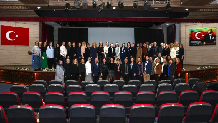 Yunusemre Belediyesi'nden Meme Kanseri Farkındalık Semineri