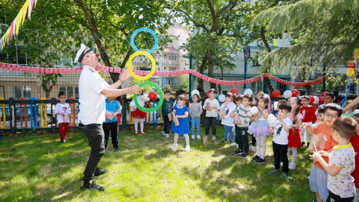 Yunusemreli Minikler 23 Nisan Ulusal Egemenlik Ve Çocuk Bayramını Doyasıya Yaşıyor