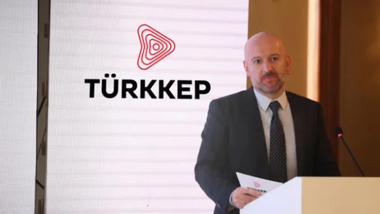 Yurt Dışında Yaşayan Türklerin Resmi İşlem Zahmeti Son Buluyor