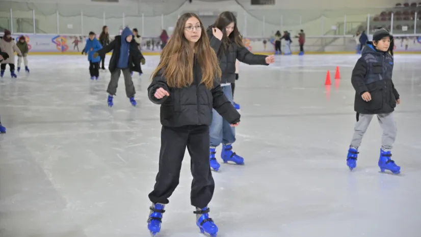 Başkan Dutlulu'dan Öğrencilere Karne Hediyesi