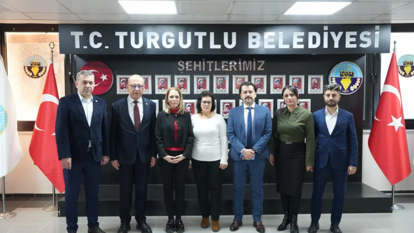 Turgutlu Belediyesi Meclisinden Ferdi Zeyrek'e Vefa