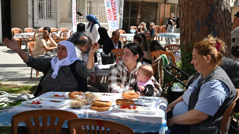 Ayni Ali ve Barbaros Mahalleli Yurttaşlar Hıdırellez Kahvaltısında Buluştu