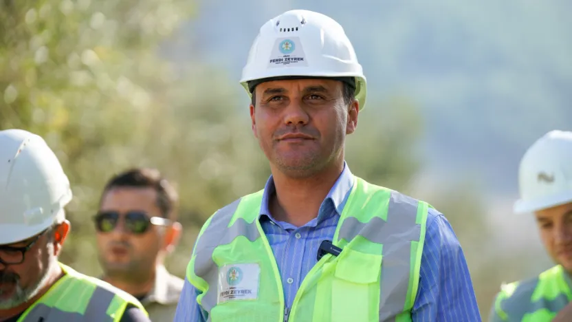 Başkan Zeyrek 'Muradiye, artık hak ettiği yatırımlarla anılan bir mahalle olacak'