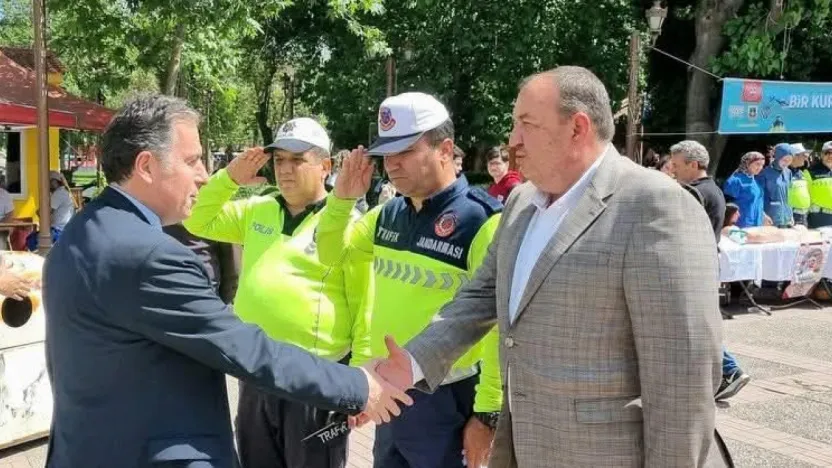 'Bir Kural Bir Ömür'Sloganıyla Trafik Haftası Başladı