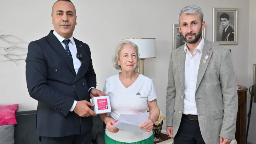 Büyükşehir'den şehit annelerine Anneler Günü ziyareti