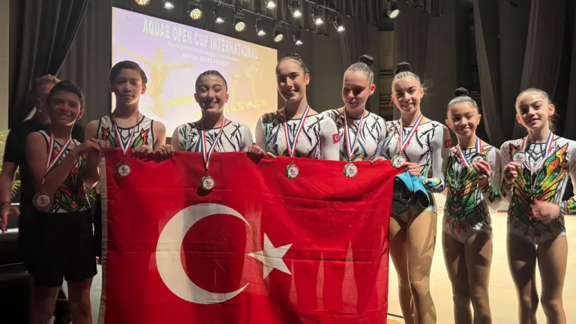 Manisa BBSK'lı Milli Sporcular Başkan Ferdi Zeyrek'in konuğu oldu