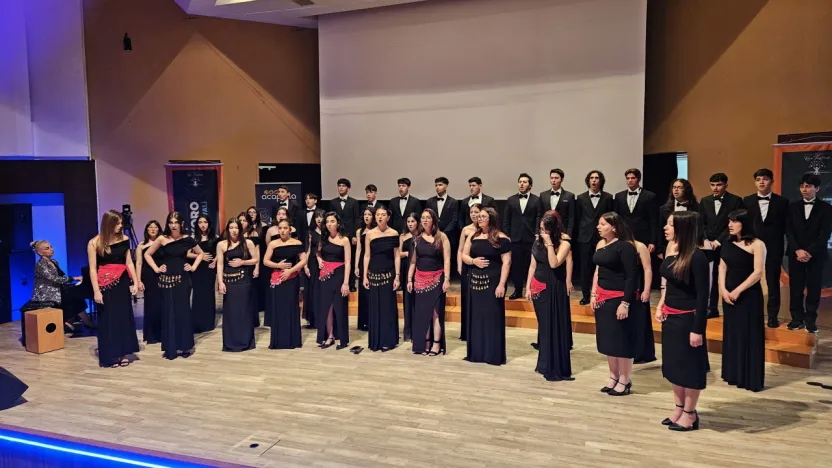 Manisa Büyükşehir Belediyesi Konservatuvarı Çok Sesli Gençlik Korosu'na Antalya'da Ödül