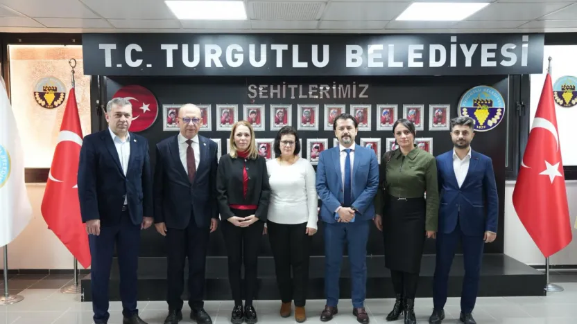 Turgutlu Belediyesi Meclisinden Ferdi Zeyrek'e Vefa