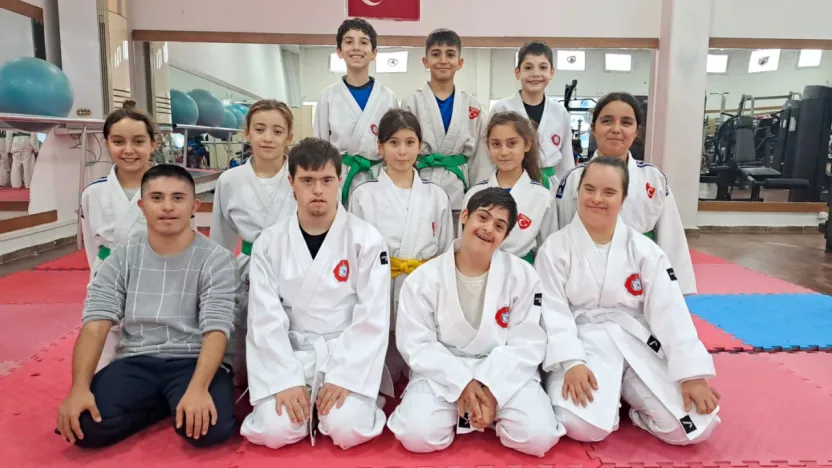 Yunusemre'de Down Sendromlu Bireylere Yönelik Judo Kursları Başladı