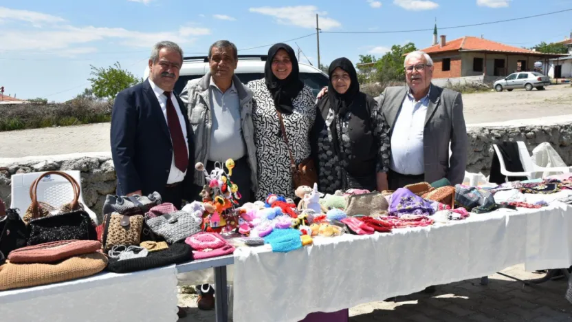 Yunusemre Karaveliler Mahallesinde bahar şenliği gerçekleşti