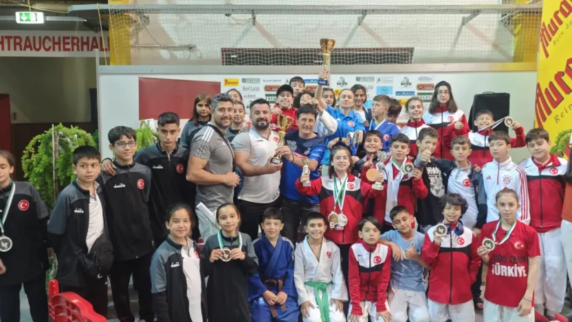 Yunusemreli Judoculardan Avusturya'da Büyük Başarı