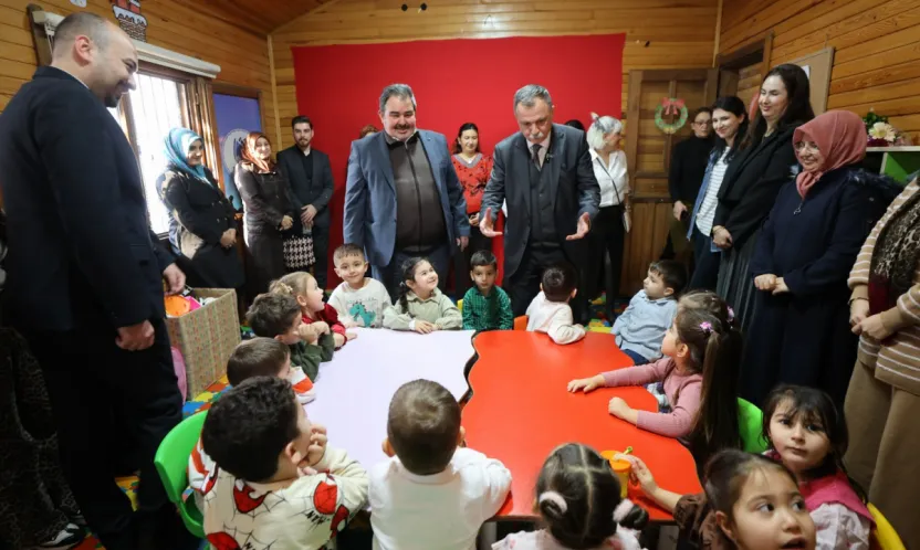 Başkan Balaban Çocukların Karne Mutluluğuna Ortak Oldu