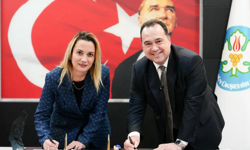 Manisa Büyükşehir'den Emeklilere İlaç Katkı Payı Desteği